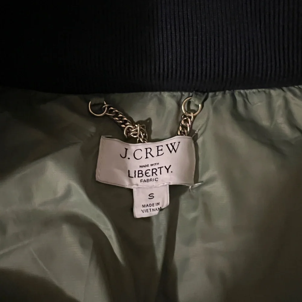 J Crew Flurry puffer jacket with PrimaLoft® in Liberty May Nouveau print - Picture 7 of 11